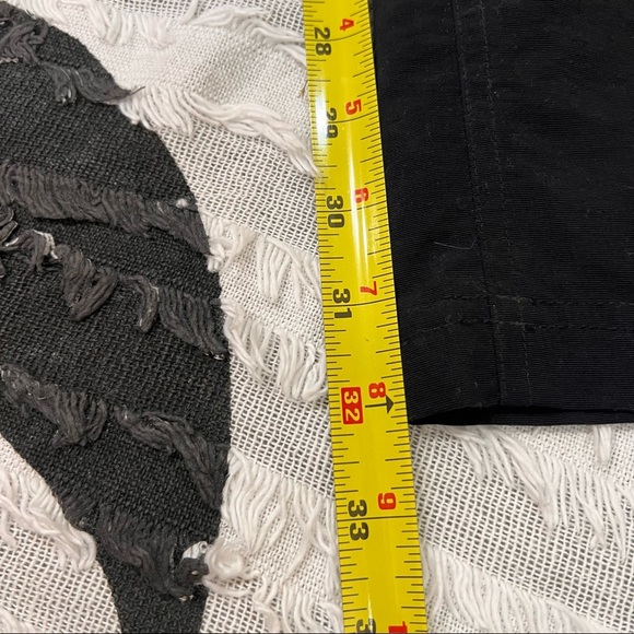 The North Face Convertible Pant Women's Sz 10Long 42*32 Black Nylon Outdoor EUC - Picture 11 of 12